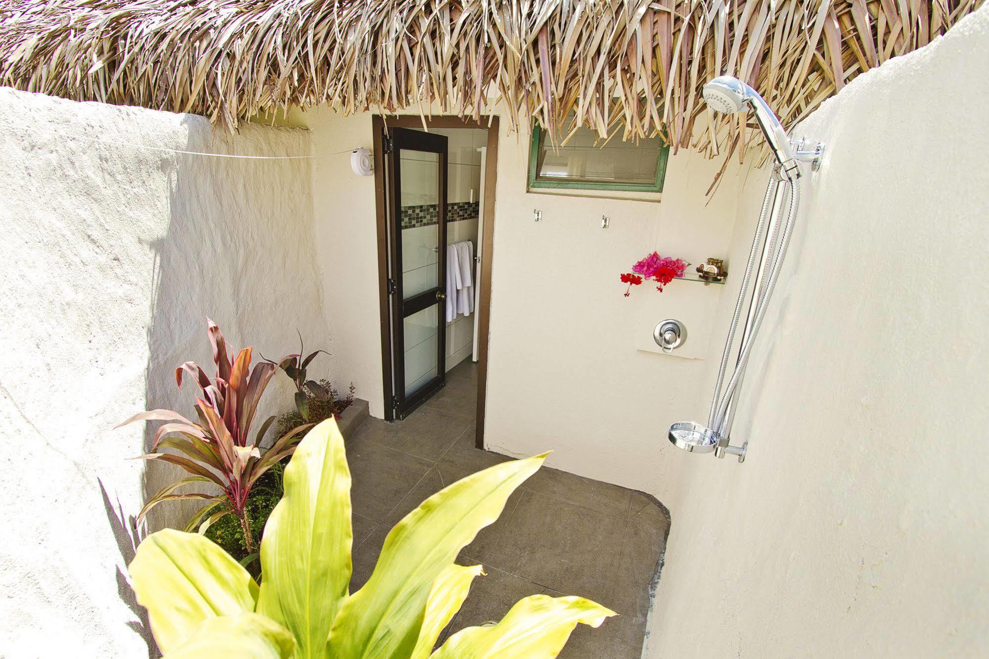 Manuia Beach Resort (Adults Only) Раратонга Экстерьер фото